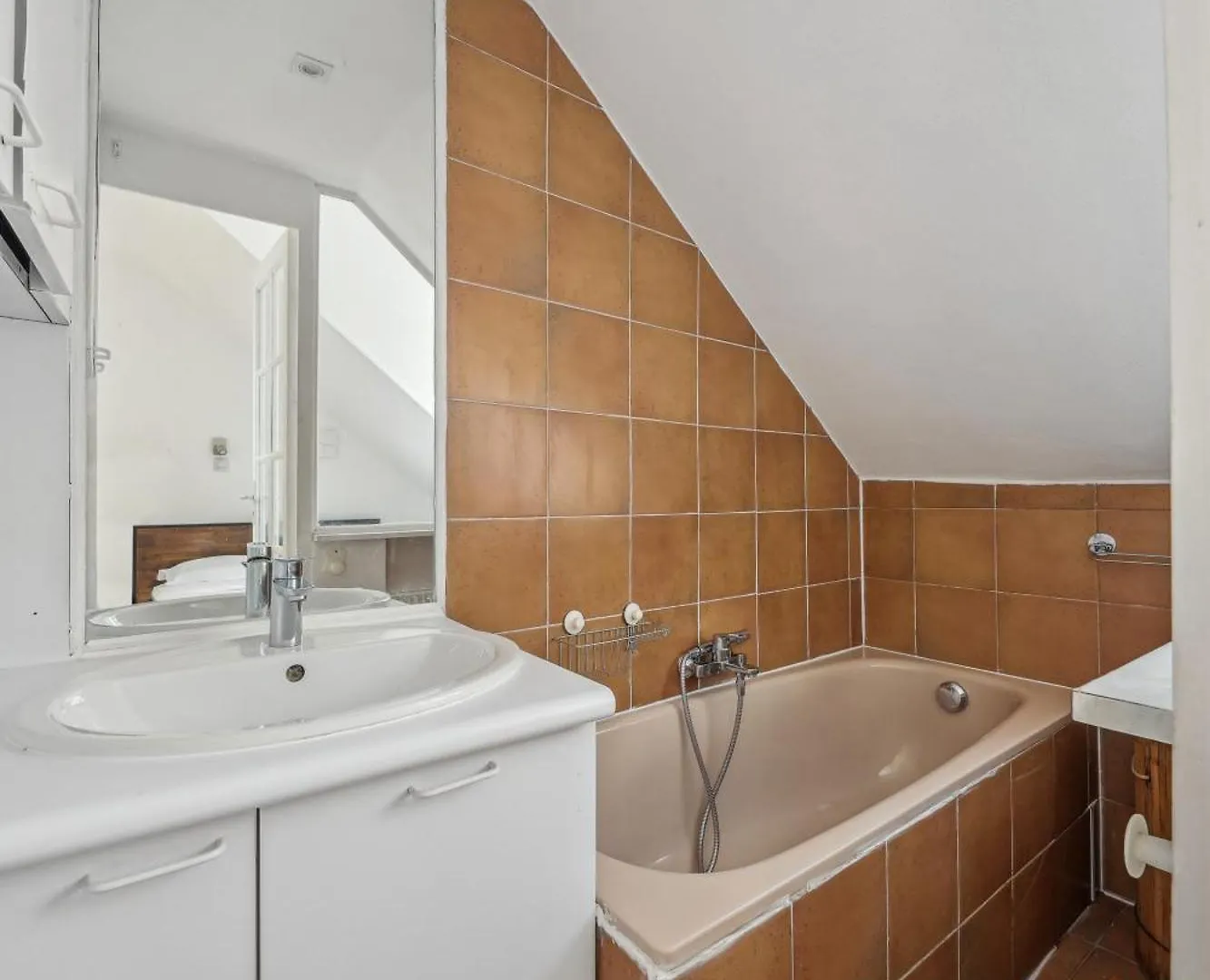 Heart Of Latin Quarter - 1br - Cityapartmentstay