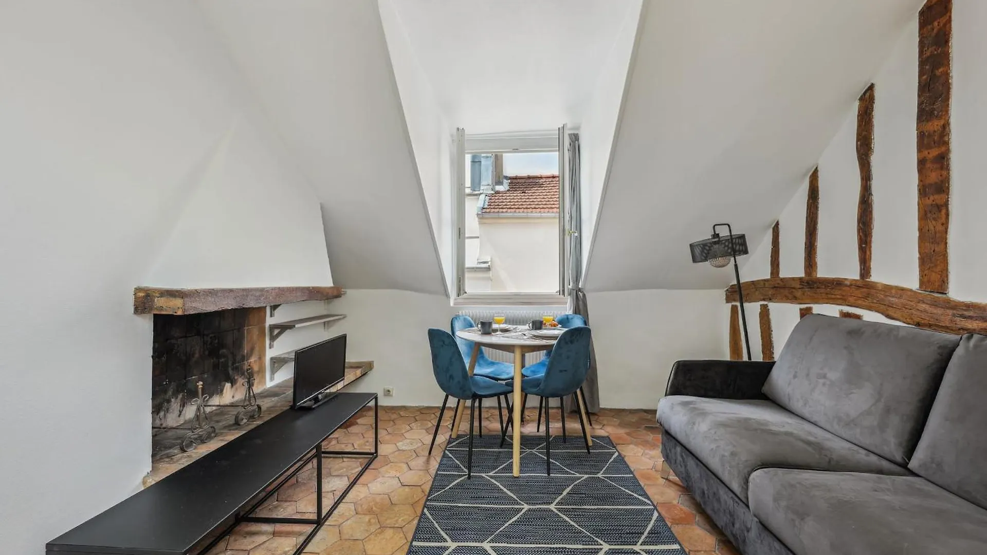 Apartment Heart Of Latin Quarter - 1br - Cityapartmentstay
